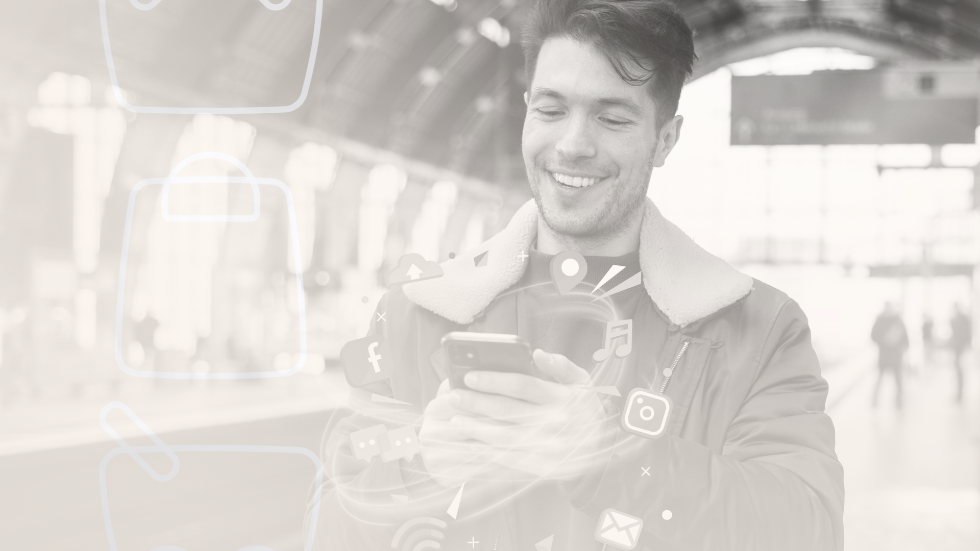 Homem acessando o varejo omnichannel pelo celular