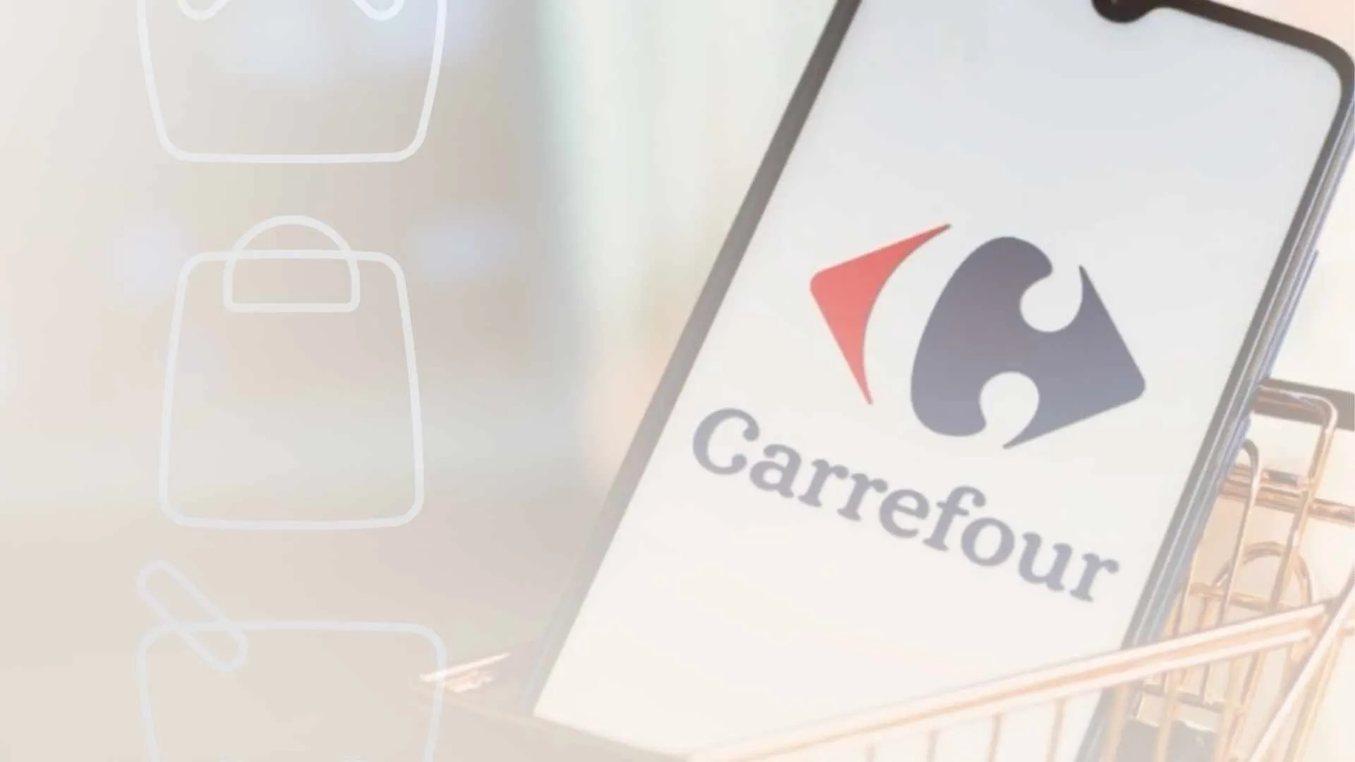 Celular exibindo o logotipo do Carrefour dentro de um carrinho de compras, representando o Carrefour marketplace no e-commerce.