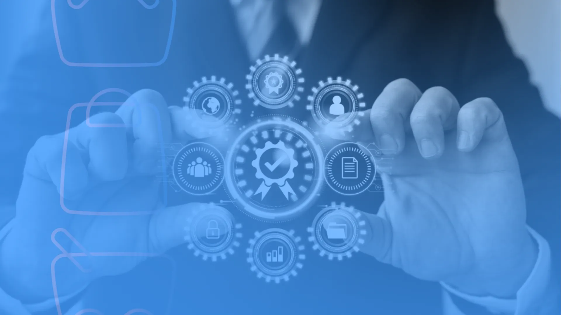 Homem centralizando &iacute;cones de digitaliza&ccedil;&atilde;o da ind&uacute;stria para atuar no e-commerce d2c